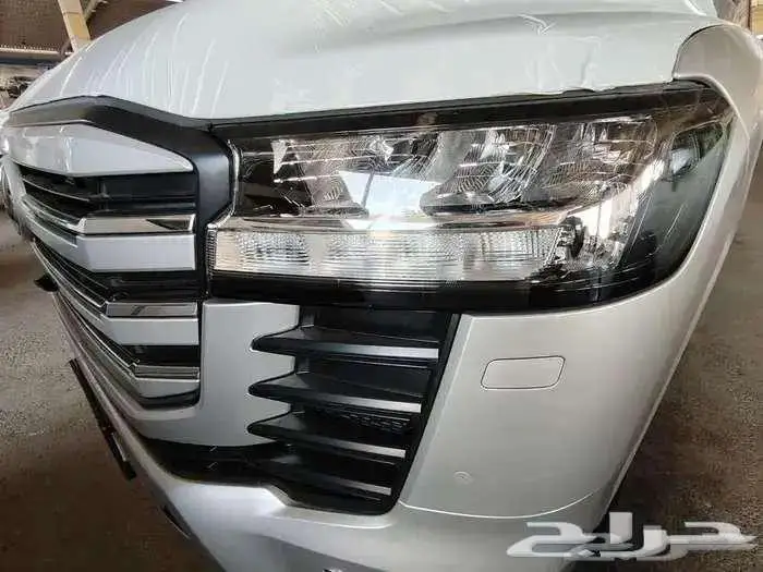 لاندكروزر L3 GXR موديل 2025 9