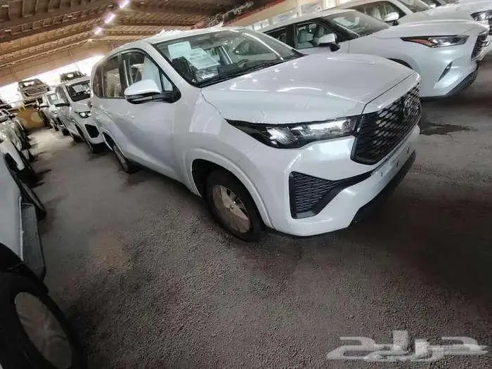 اينوفا GL موديل 2024 بنزين حبه فقط لون ابيض واسود وفضي كحلي 0