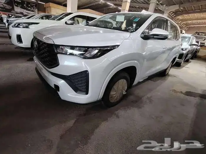 اينوفا GL موديل 2024 بنزين حبه فقط لون ابيض واسود وفضي كحلي 2
