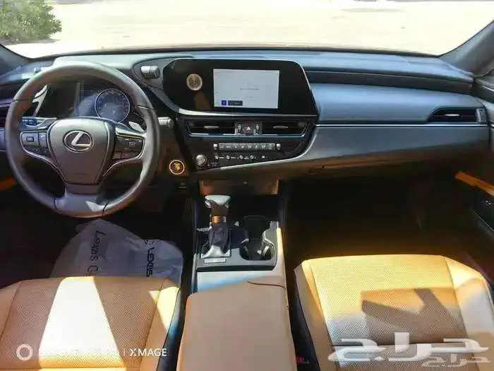 لكزس ES250 AA بنزين احمر لوحات 2023 1