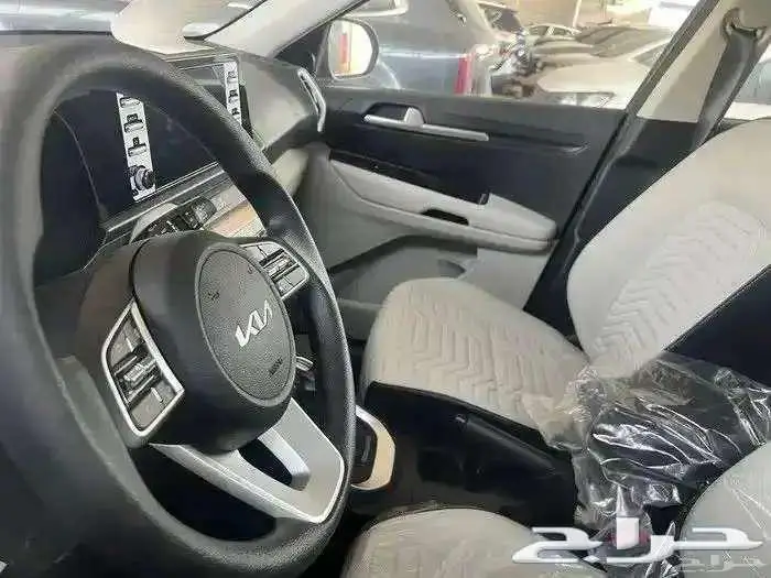 كيا سونيت استاندر وفل كامل 2024 عرووض حصرية 3