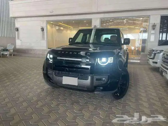 لاندروفر - ديفندر HSE V6 موديل 2025 ممشي 25 الف 0