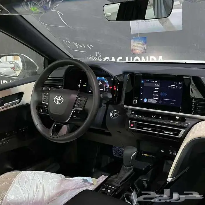 كامري ال اي هايبرد 2025 0