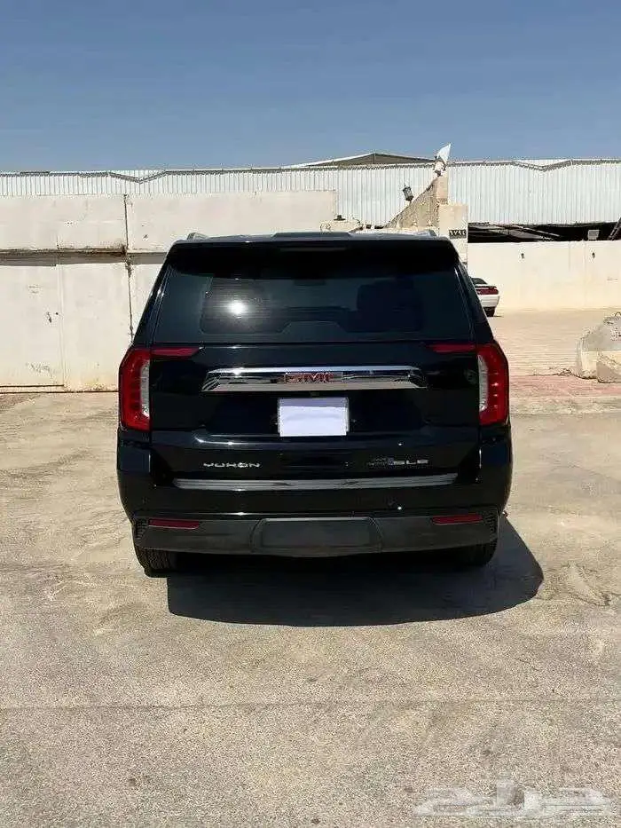 يوكن 2023 قصير سعودي 8