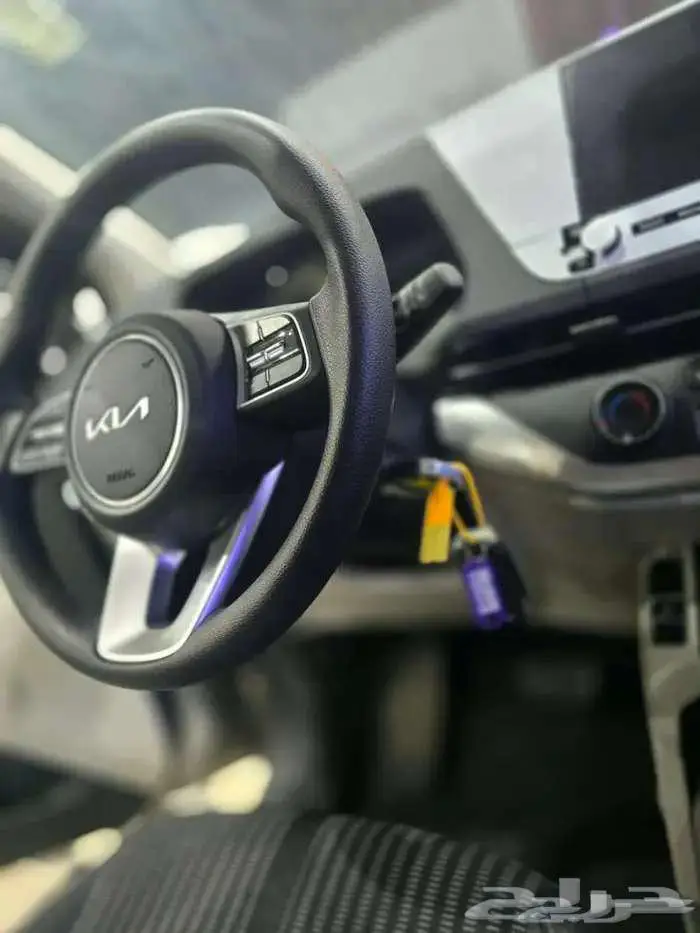 كيا كارينز استاندر ونص فل 2025 8
