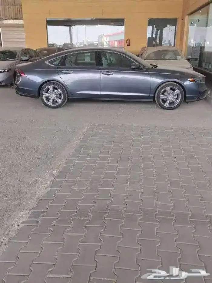 هوندا أكورد EX نص فل 2025 متوفر لدى الحسن 1