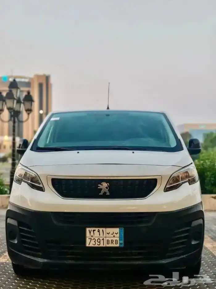 فان باص بيجو ديزل موديل 2018 3