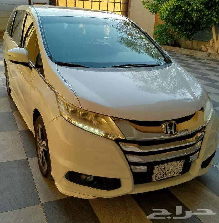 Honda Odyssey 2015   Excellent Family MPV 0