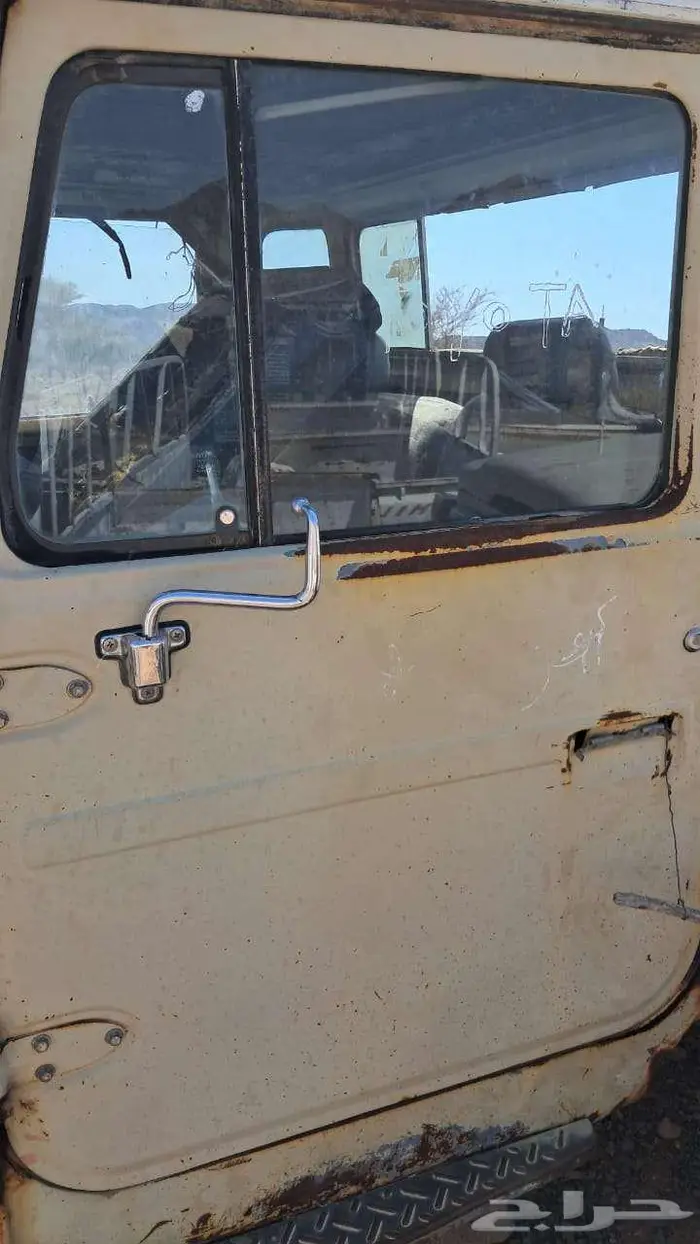 للبيع قطع شاص وربع من مديل 84 وتحت كل القطع فيه 8