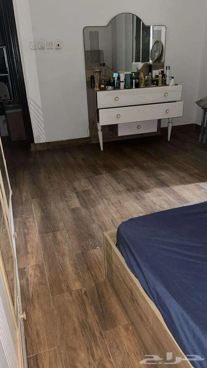 غرفة نوم صناعة تركيا وغسالة سامسونج للبيع 0