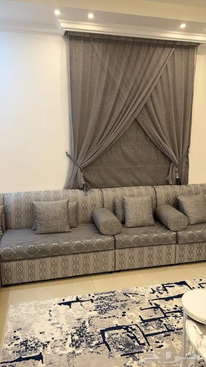 كنب نظيف للبيع 0