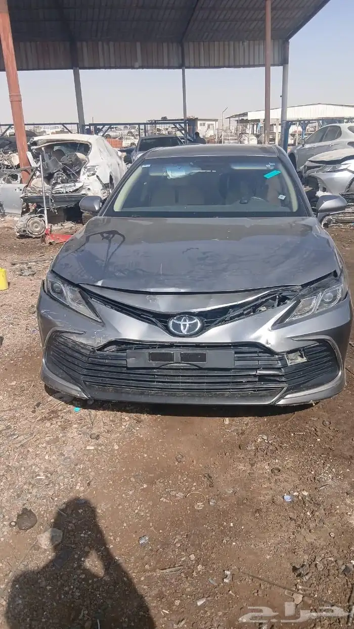 كامري موديل 2024لون تيتانيوم الحاله تشليح قطع غيار فقط 0