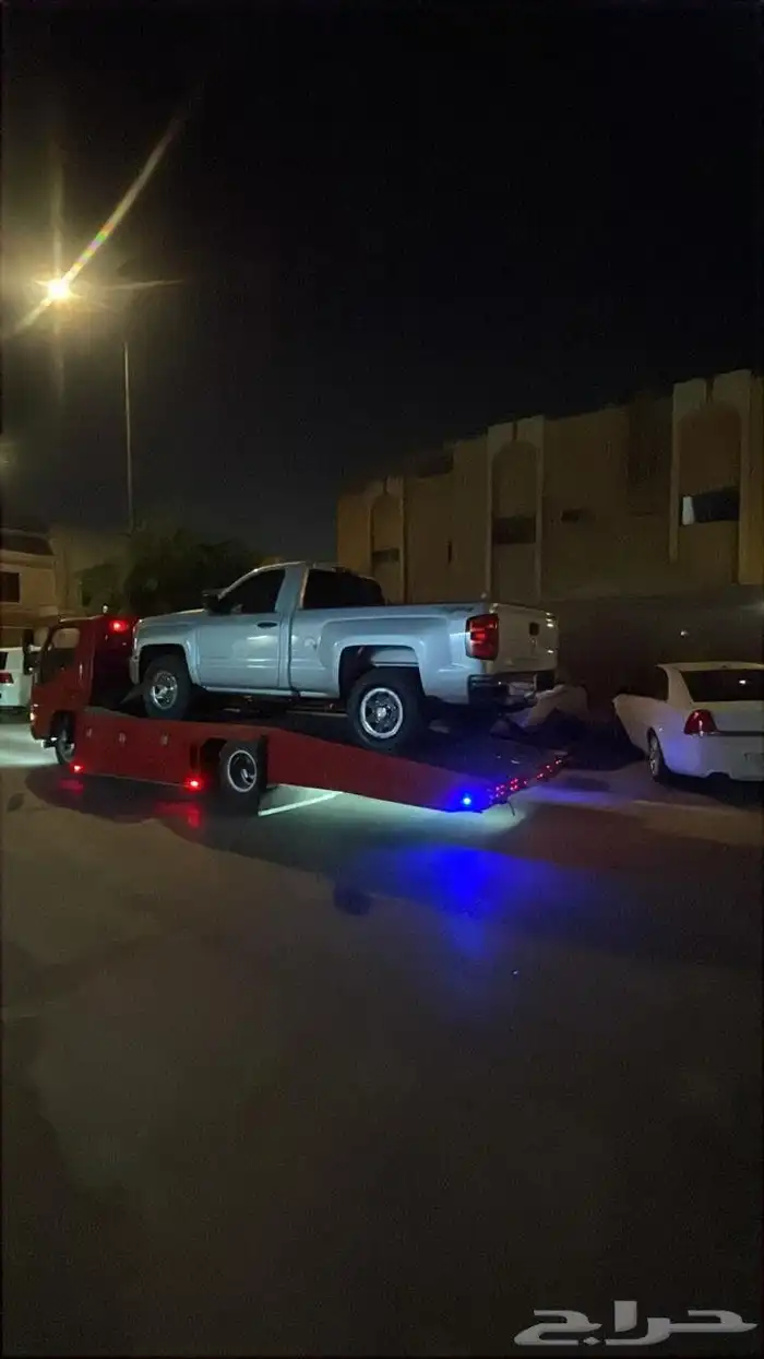 سطحة الخرج للنقل السياراة المتعطلة والمصدومة 0