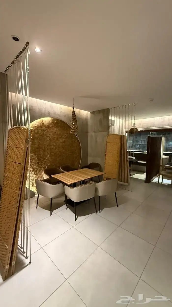 كراسي وطاولات واثاث 0