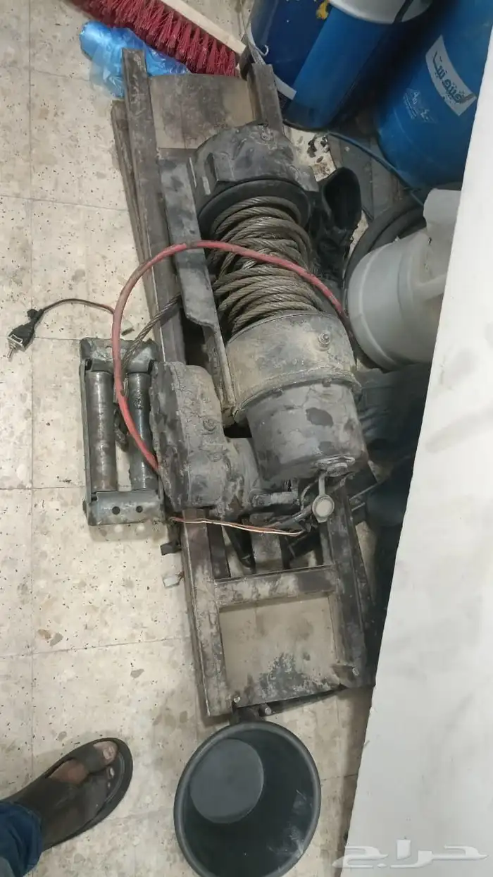 للبيع صندوق سطحه (5.65 2.20) وونش 3