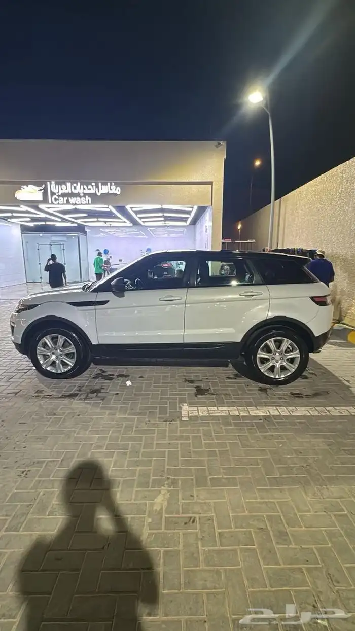 رنج روفر ايفوك لون ابيض نظيف جدآ بدي متحركات شرط 0