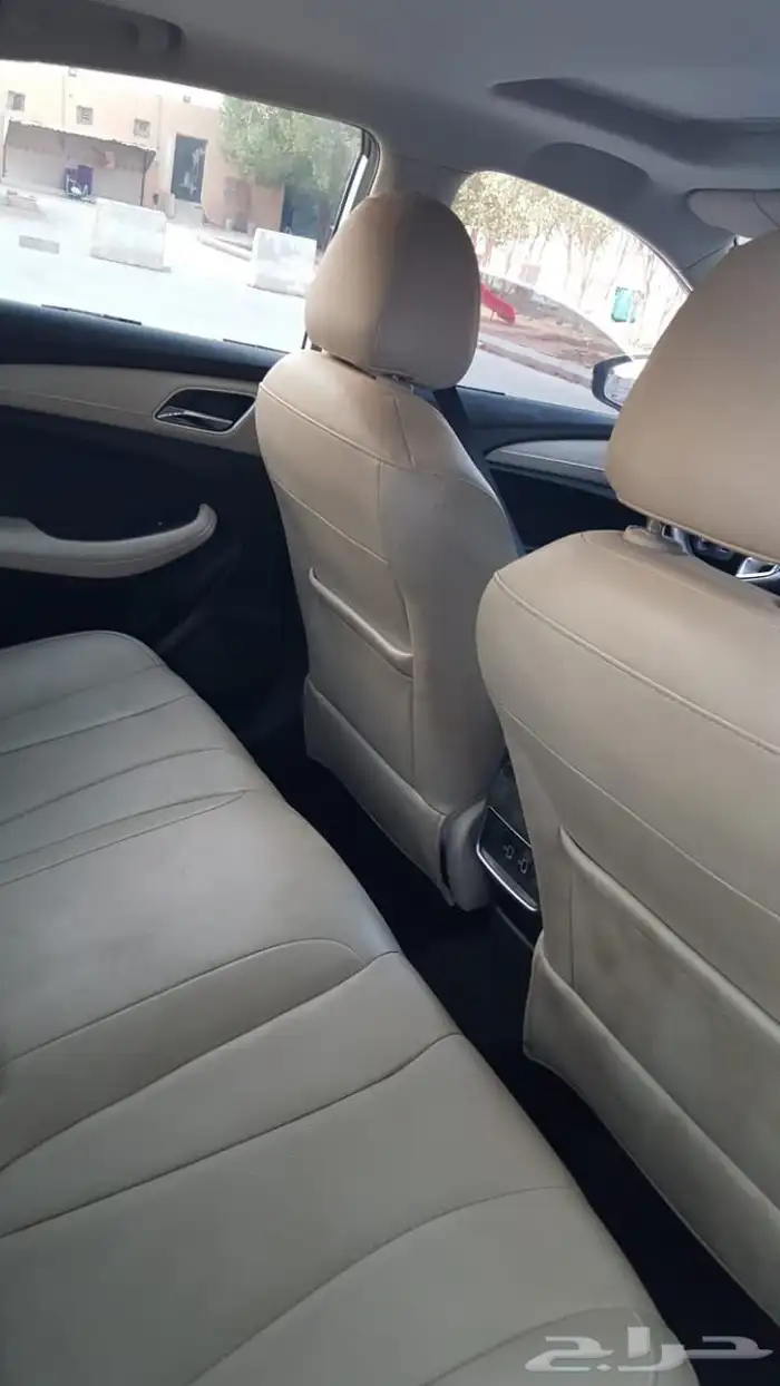 ام جي 5 12
