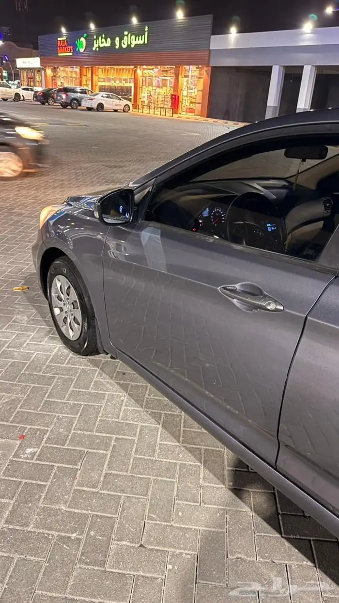 للبيع اكسنت 2017 3