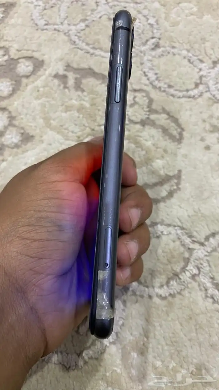 جوال آيفون 11مغيره شاشه عليه ظمآن 6اشهور ومركب له بكج كامل 2