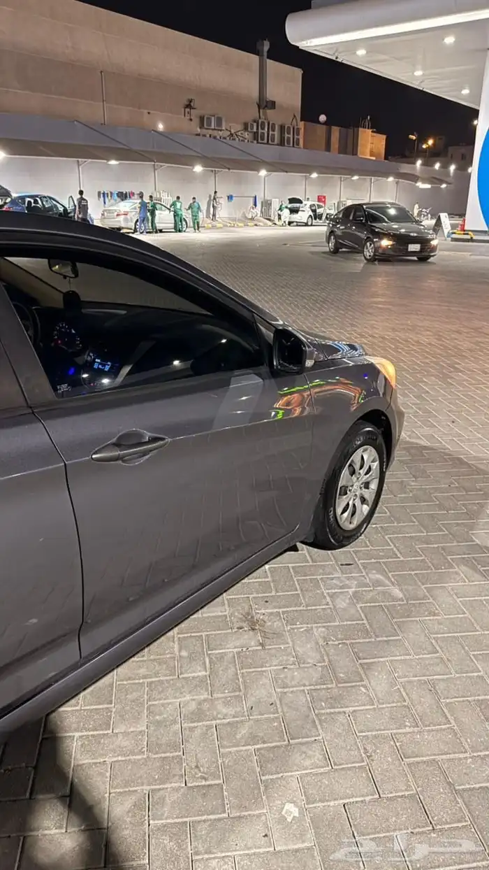 للبيع اكسنت 2017 5