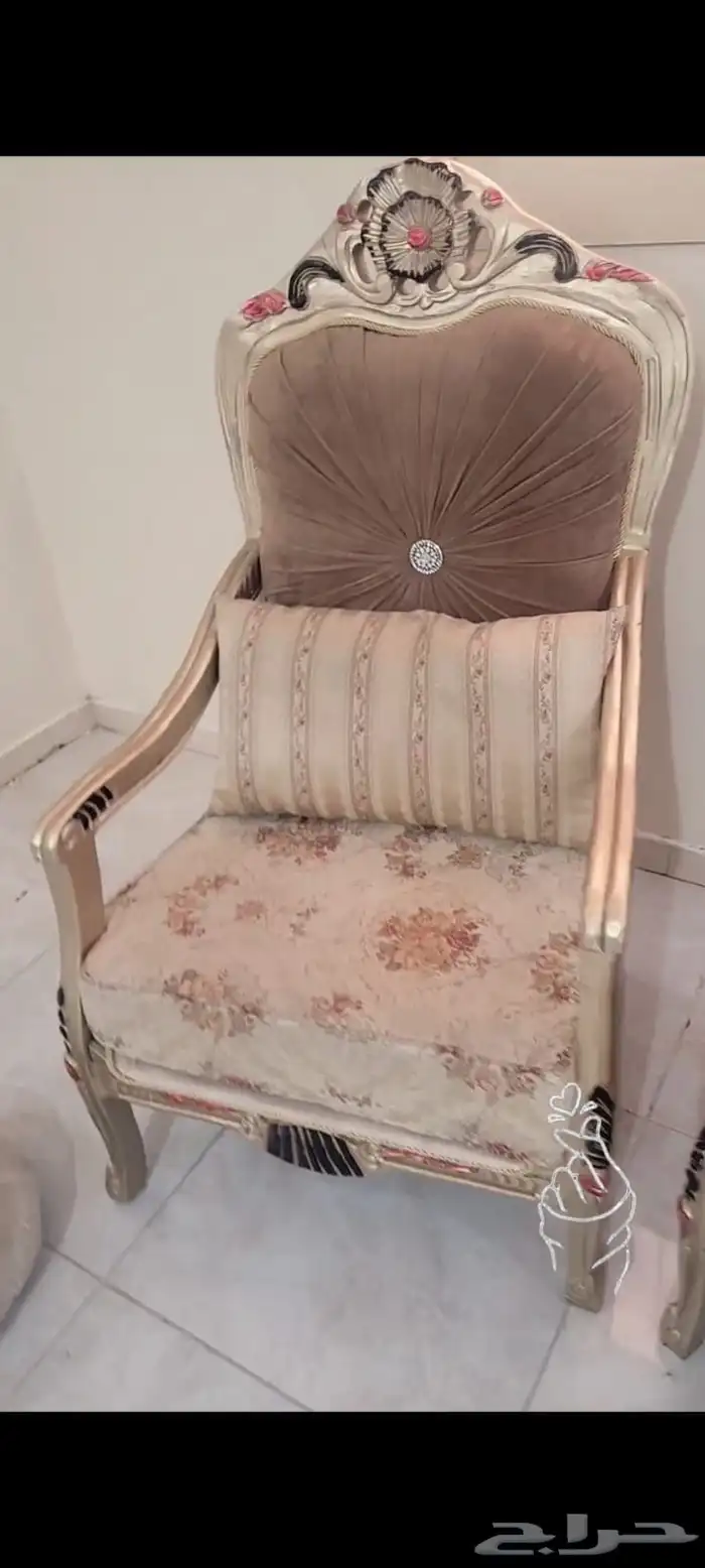 قطعتين كنب استقبال كلاسيك خشبي مقاس كبير 1