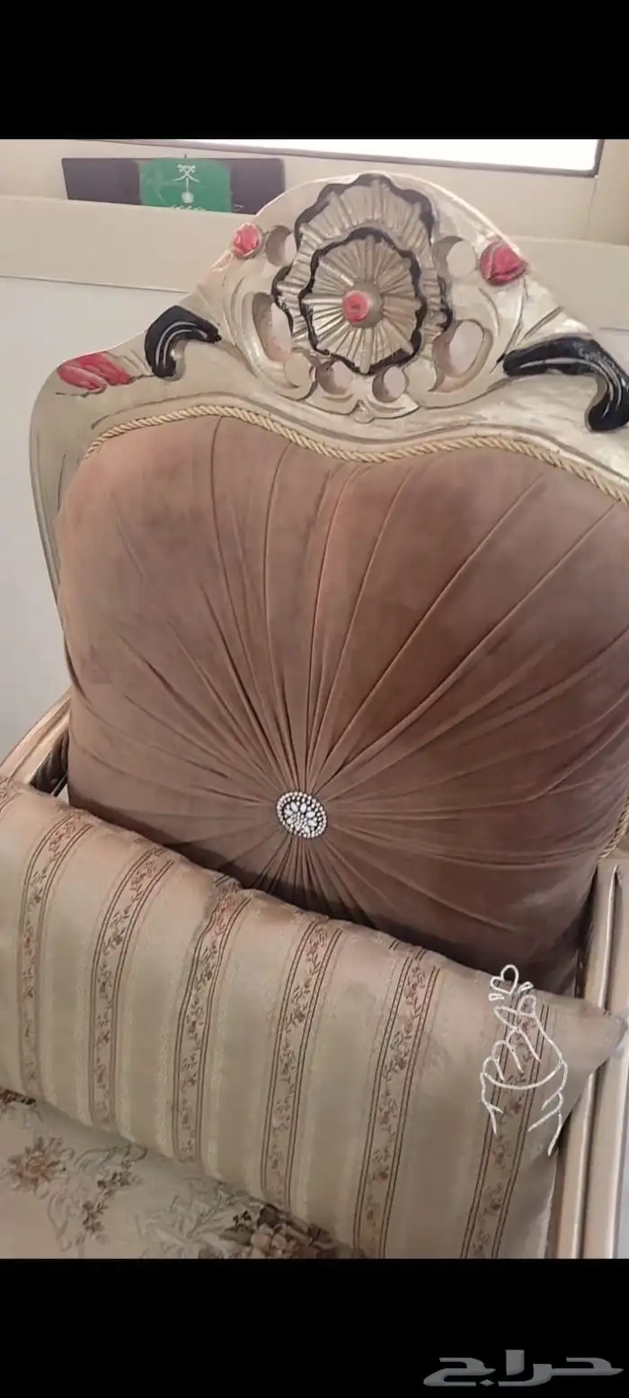 قطعتين كنب استقبال كلاسيك خشبي مقاس كبير 2