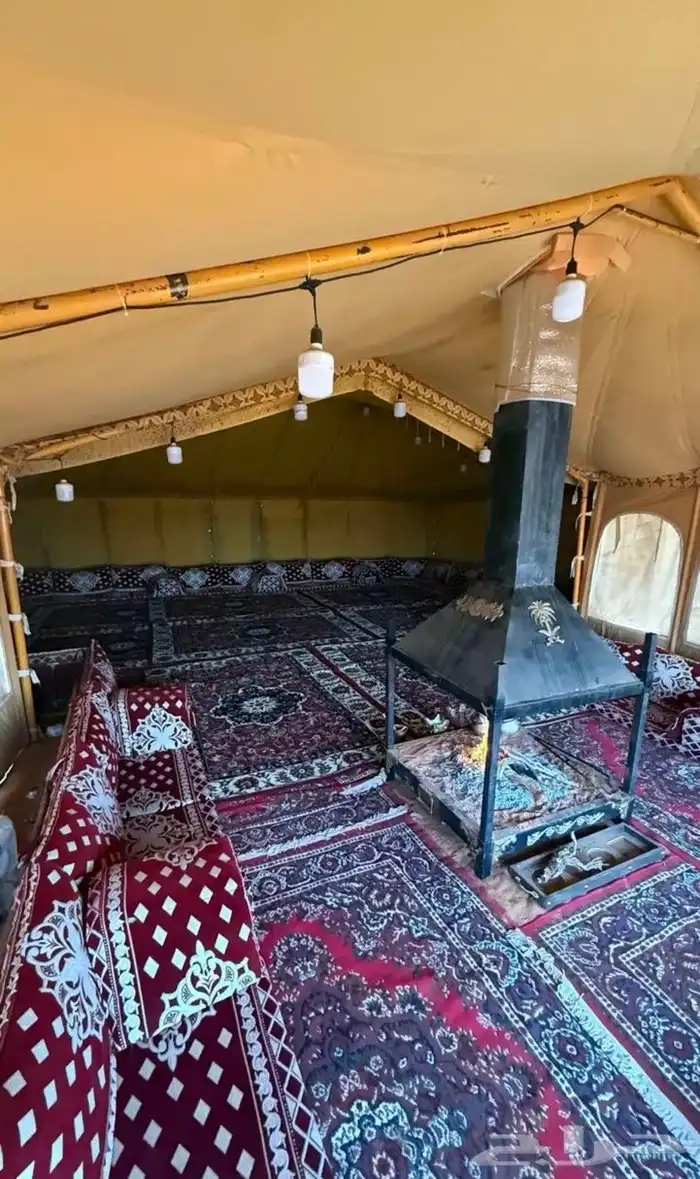 للبيع خيمه بمقدمه وبا ثاثها كامل نواعها القحطاني 0