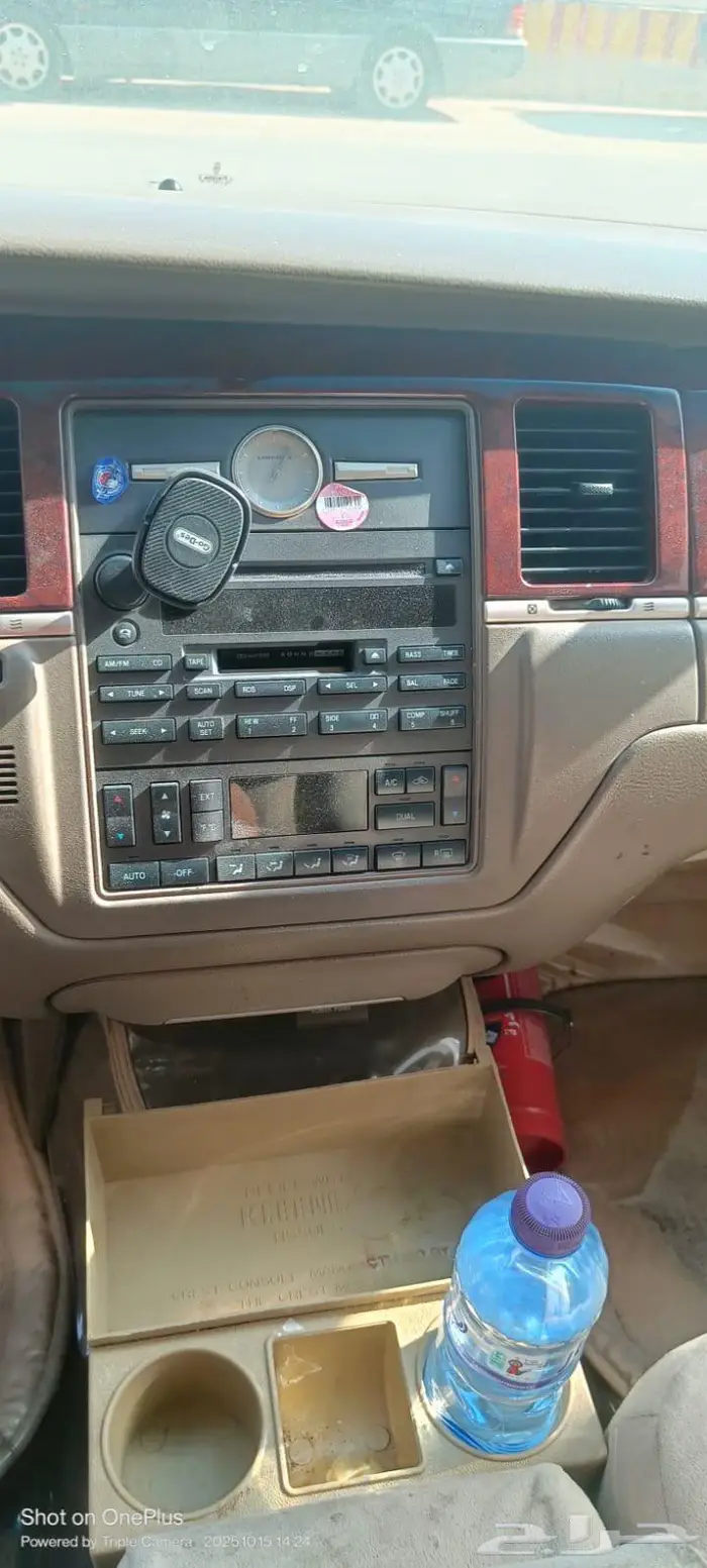 لينكولن تاون كار 2004 9