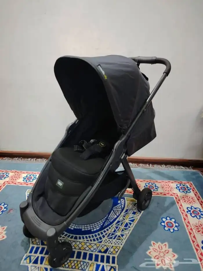 عربة اطفال ماركة mamas and Papas 3