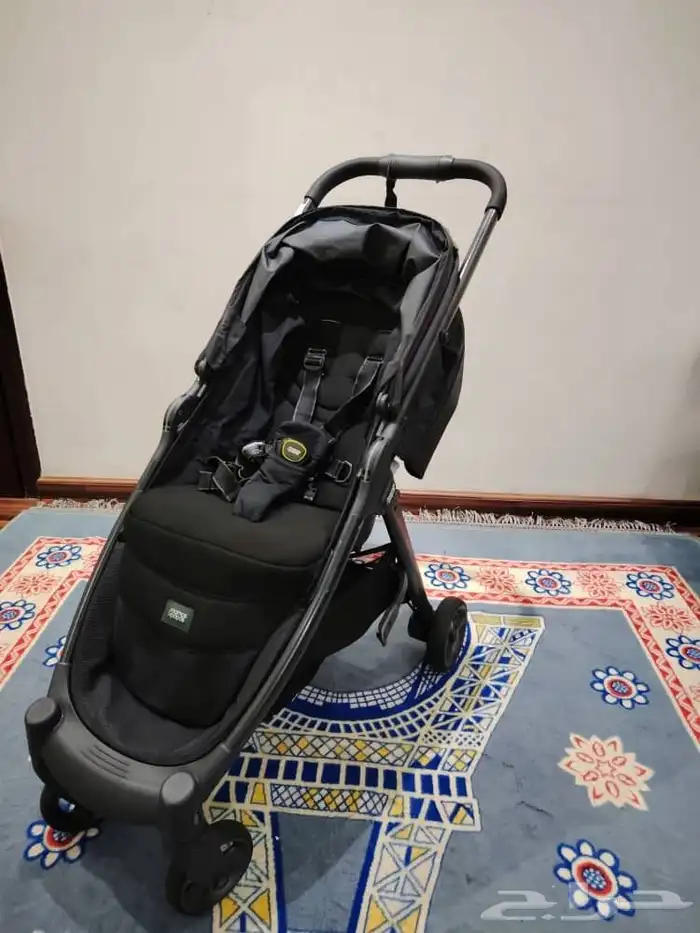 عربة اطفال ماركة mamas and Papas 0