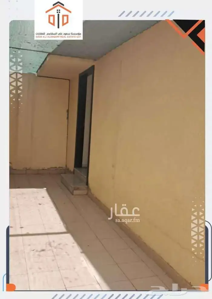 دور علوي للايجار في فله حي الملك فهد 1
