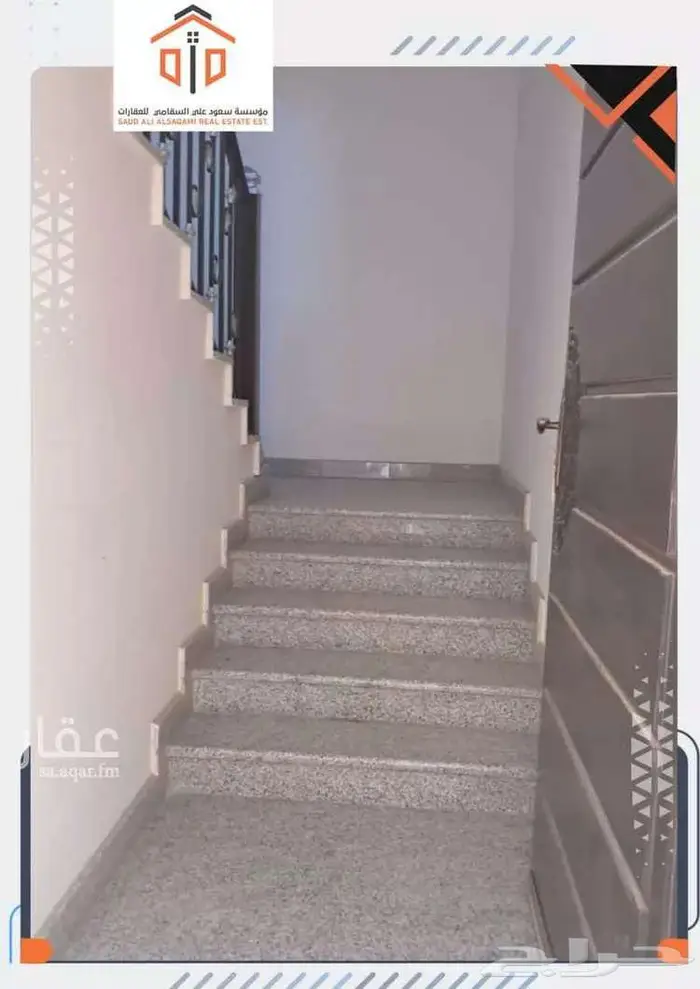 دور علوي للايجار في فله حي الملك فهد 2