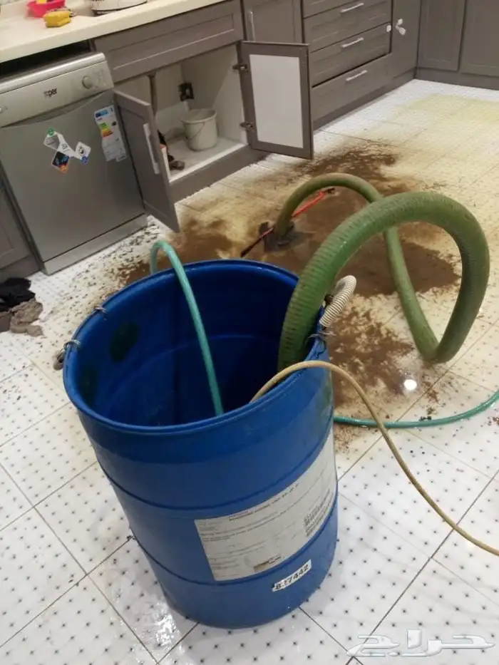 تسليك مجاري بيارات مطابخ حمامات صرف صفايه فتشات حوش بالرياض 0