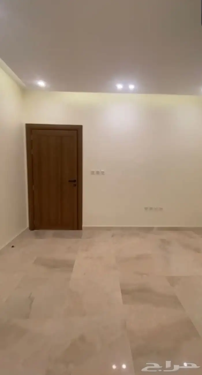 شقه للايجار حي النهضه 8