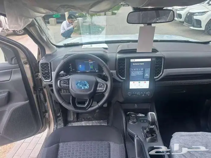 فورد رينجر موديل XLT 2023 - قير اتوماتيك ديزل 3