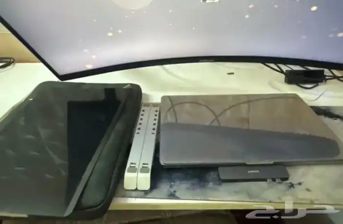 ماك بوك ابل 4