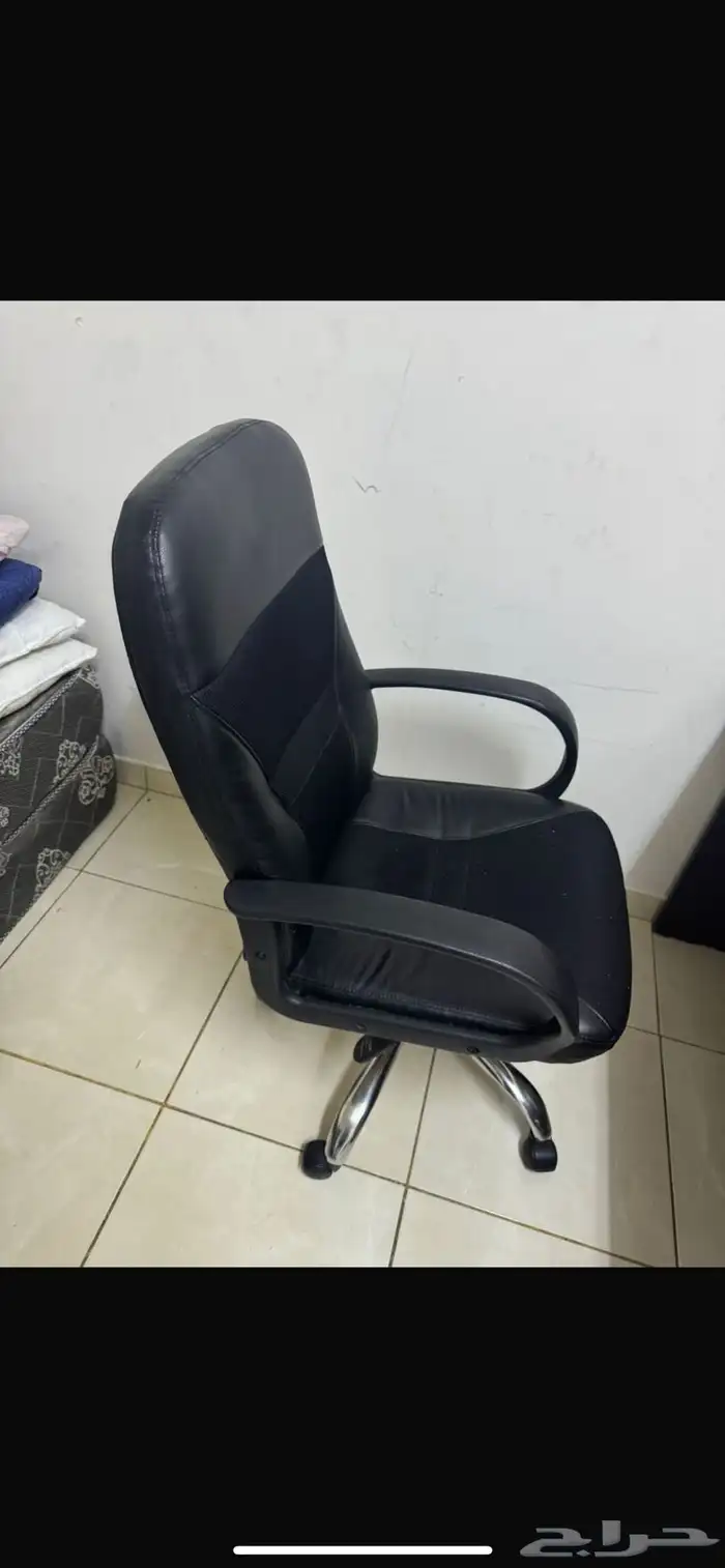 طاولة سرير دلاب مكي ف سجادات أطباق 0