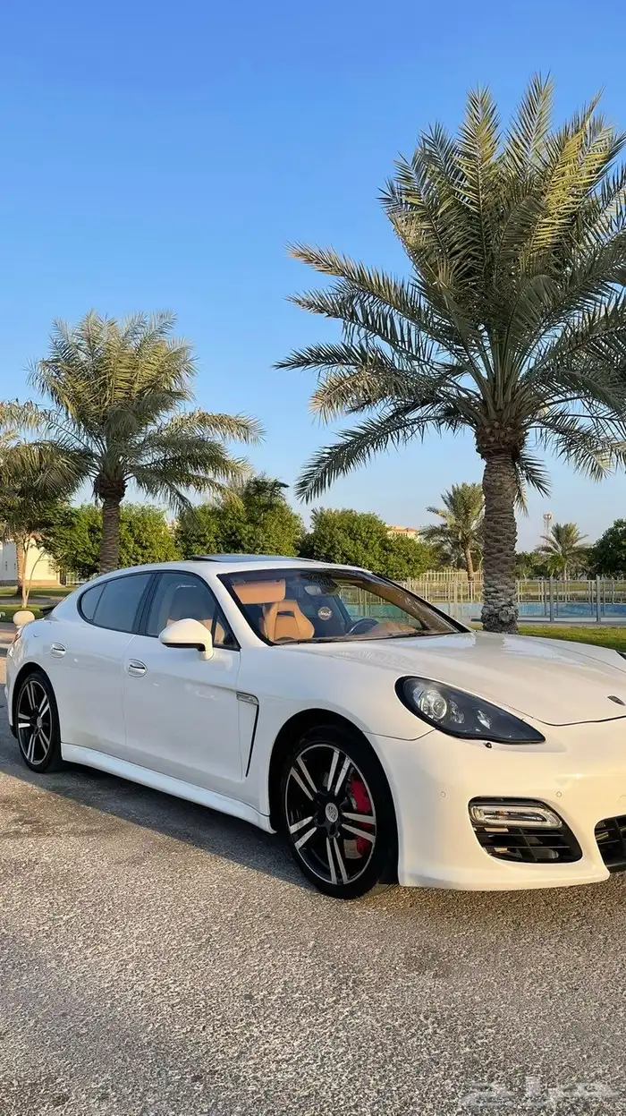 بورش باناميرا GTS 2013 1