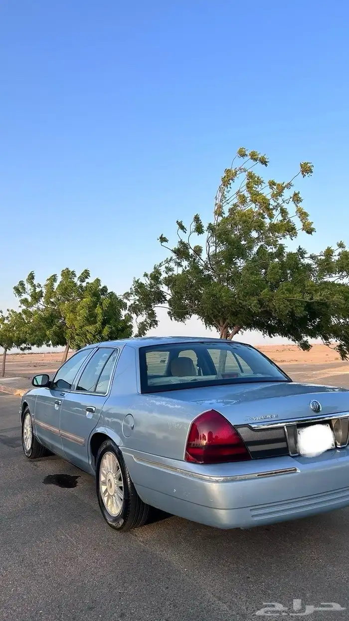 فورد جراند ماركيز 2010 2