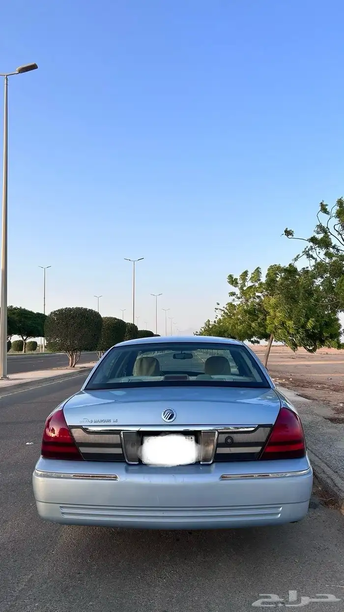 فورد جراند ماركيز 2010 1