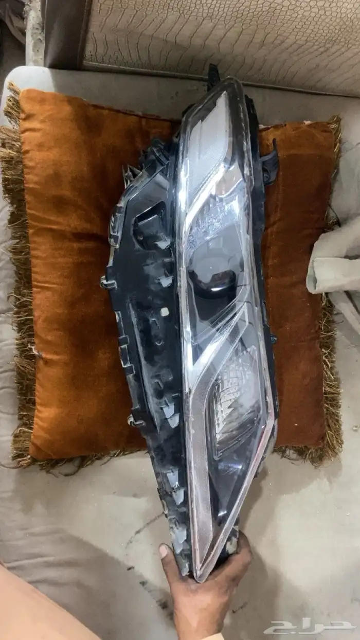 سلام عليكم عندي شمعت كامري للبيع على السوم 0