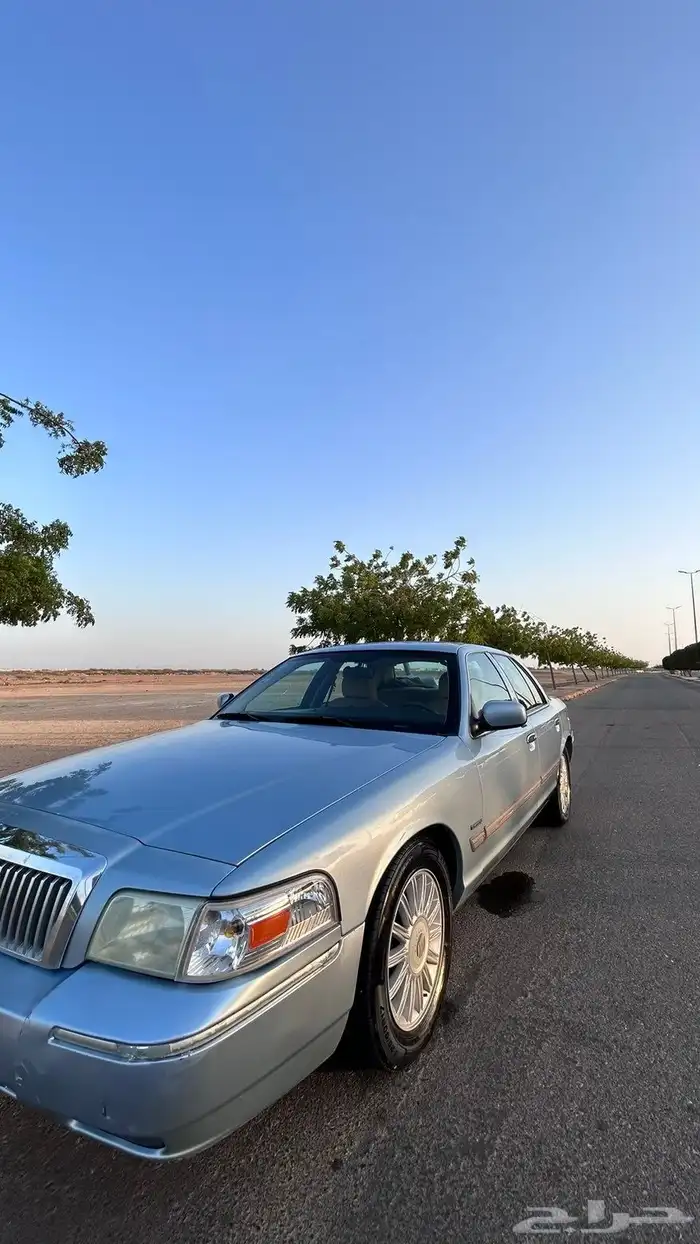 فورد جراند ماركيز 2010 6