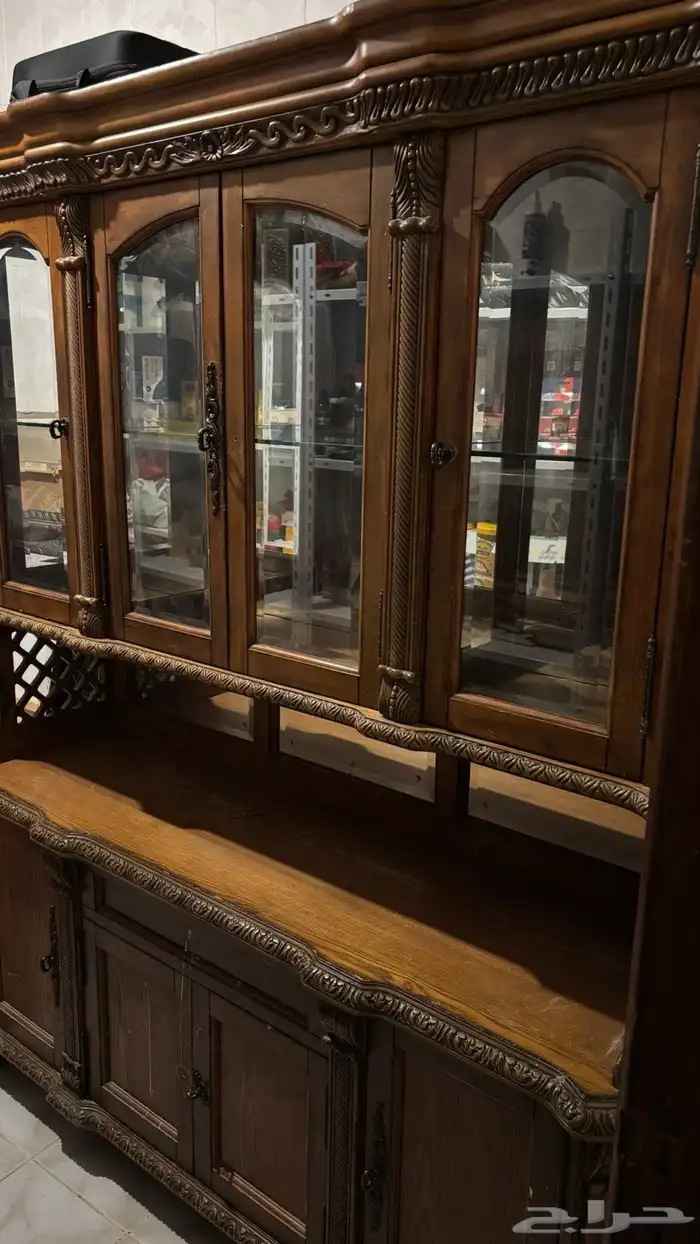 دولاب بوفيه خشبي 1