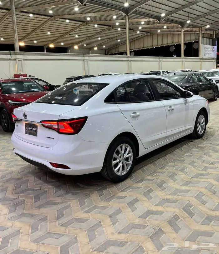 عرض خاص MG 5 استاندر الشكل القديم موديل 2025 بطاقه جمركيه 4