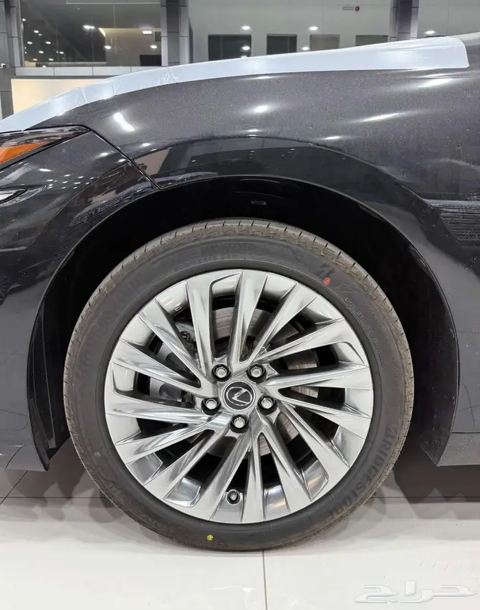 لكزس ES 350 CC نص فل سعودي 2025 جميع الالوان 4