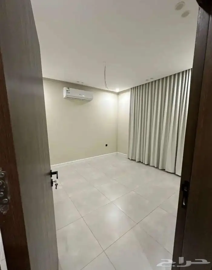 شقه للايجار قرية داركو 7
