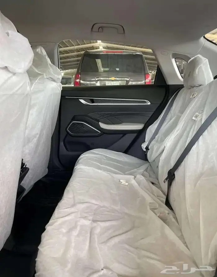 جيلي امجراند ستاندر 2024 اصفار 7