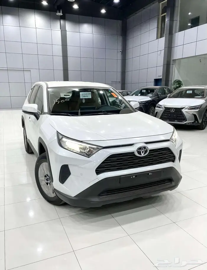 تويوتا راف فور LE دبل سعودي 2025 3