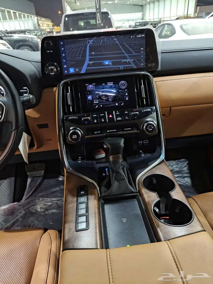 لكزس ( LX600 ) BB فل كامل 2024 خليجي ماشي ( 21 الف ) 11