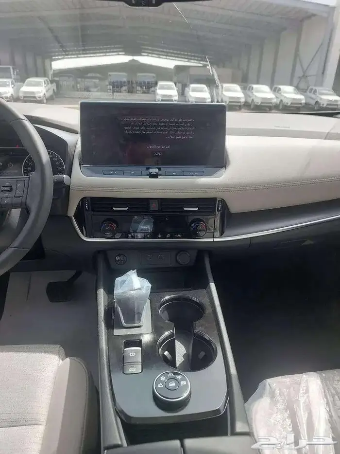 نيسان اكس تريل SV بلس موديل 2025 فتحه بانوراما 7